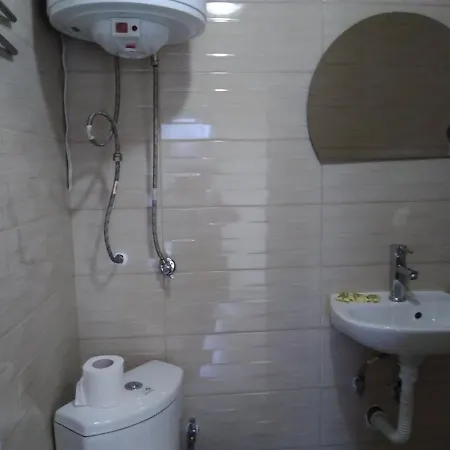 Toni Отель 2*