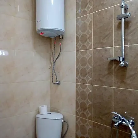 Toni Отель